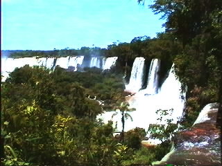 cataratas2.jpg (27194 bytes)