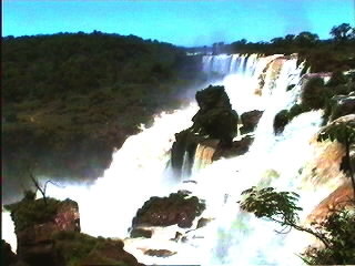 cataratas4.jpg (22205 bytes)