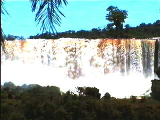 cataratas7.jpg (22599 bytes)