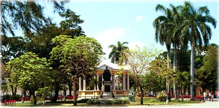 cuba_santa_clara_parque_vidal.jpg (32336 Byte)