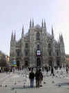 milano_domplatz.jpg (79790 Byte)