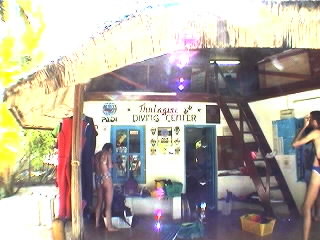 divingcenter.jpg (25208 bytes)