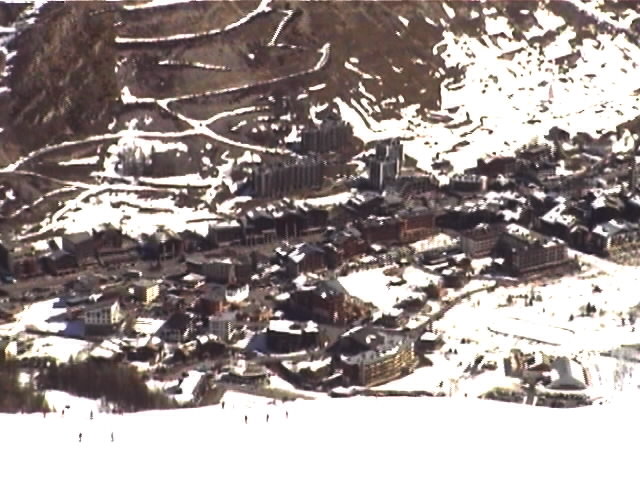 Val_d'Isere.jpg (84449 bytes)
