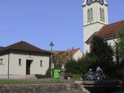 berlingen_wasserwerk_kirche.jpg (150672 Byte)